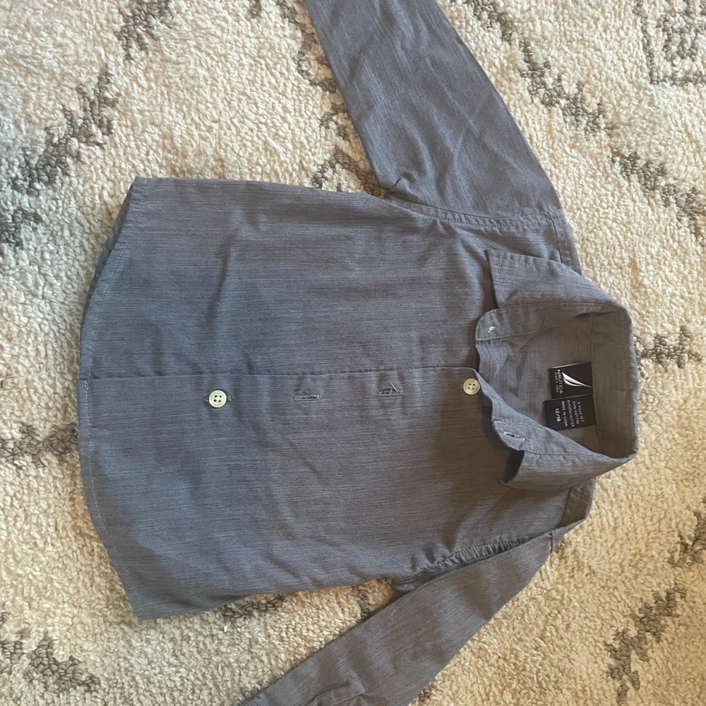 🔥 12/18mo button down dress shirt 🔥